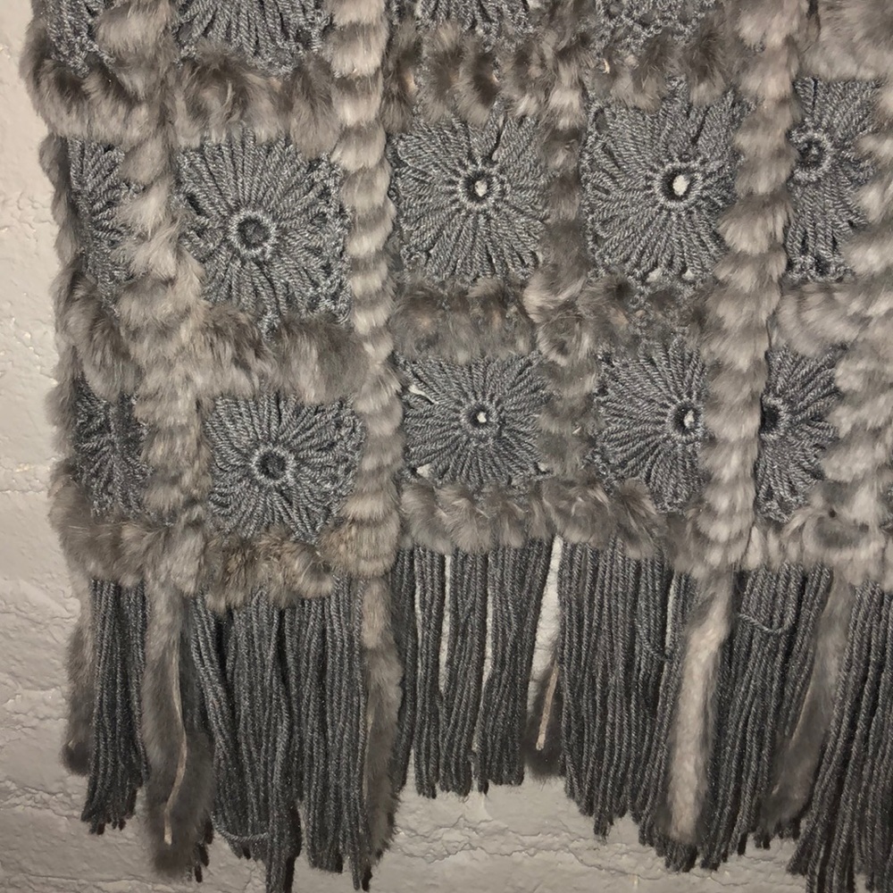 Real Rabbit Fur Vest - Picture 3 of 7